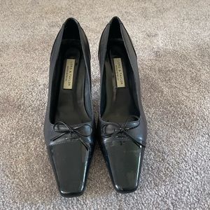 Vintage Lord & Taylor shoe with Short Heel